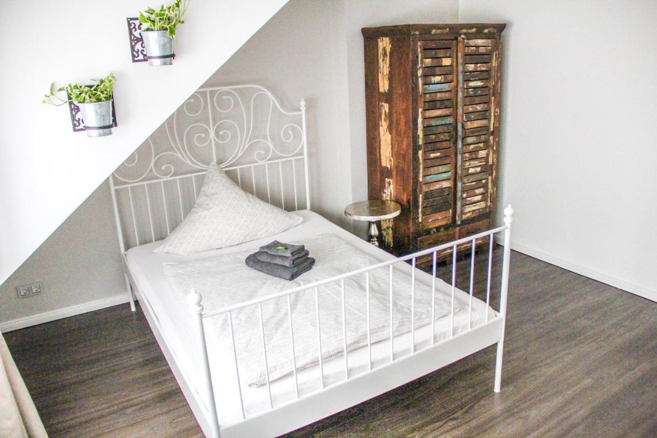 Exklusive 2 Zi. Dachgeschosswohnung In Lage! Apartment Bremen